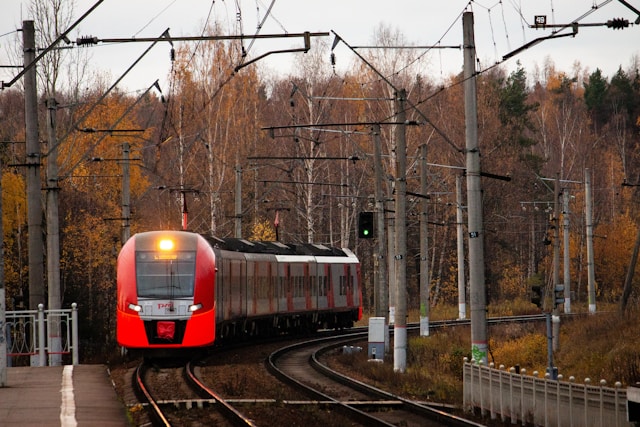 Trasa kolejowa przez Pomorze – przewodnik po najciekawszych miejscach