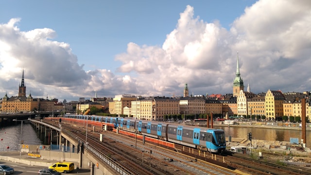 Regulacje dotyczące podróży koleją z niepełnosprawnością